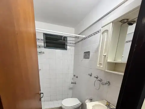 Casa 2 ambientes con 1 baño
