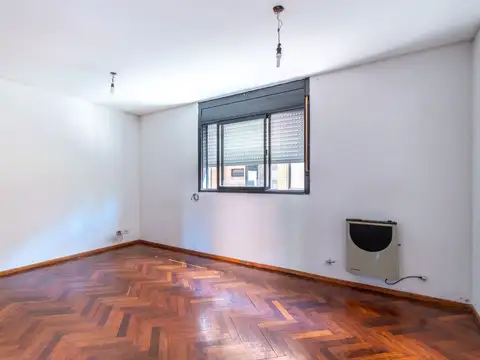 Avenida Pellegrini Bis 100