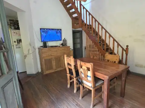 Depto Tipo Casa en Venta de 4 dormitorios