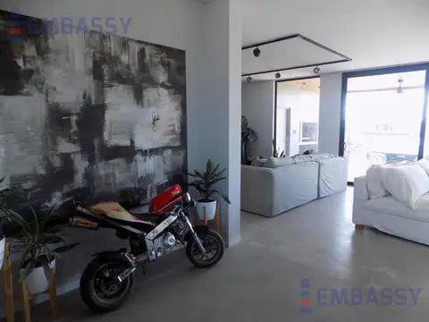 Casa 4 ambientes con 5 baños