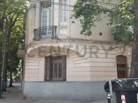 Bacacay 2500, Piso 0