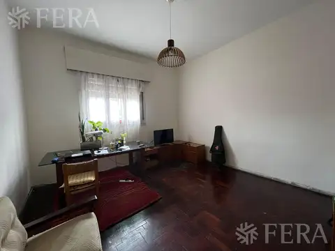Depto Tipo Casa en Venta 40 años