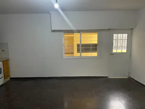 Gral Juan Jose Viamonte 5200, Piso 1