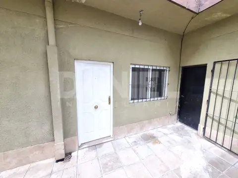 DEPARTAMENTO 2 AMBIENTES EN EXCELENTE UBICACION!