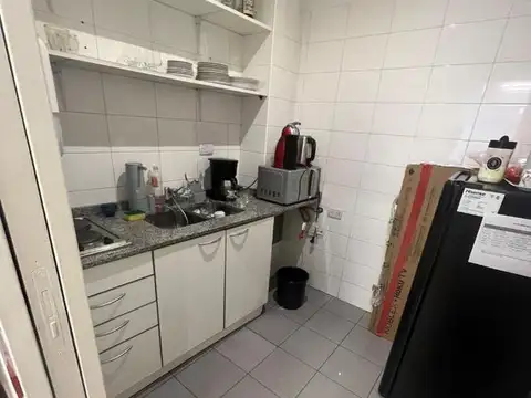 INMOBILIARIA VENDE OFICINA CON RENTA EN LA "ALGODONERA"