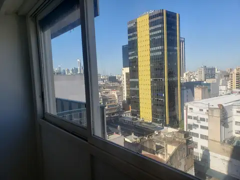 Suipacha 200, Piso 13