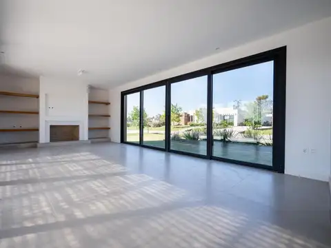 Casa en Alquiler de 3 dormitorios