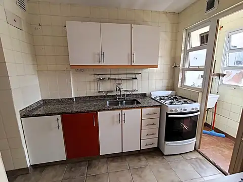 Departamento en Venta en Parque Rivadavia, USD 179.000