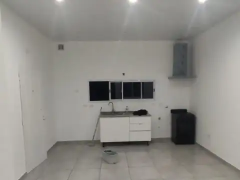 Alquiler de Departamento 2 Dormitorios en Sicardi, La Plata