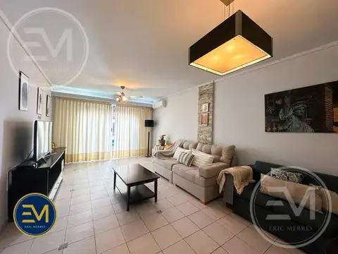 Departamento 4 ambientes con 2 baños
