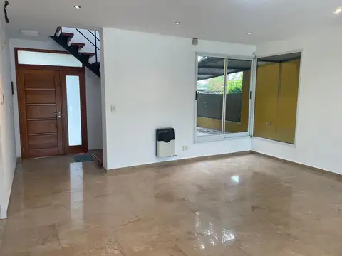 Casa en Venta en Roldan, USD 275.000