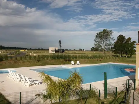 LOTE EN COUNTRY  EL REBENQUE