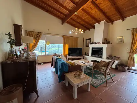 Casa en Venta en Berazategui, USD 350.000