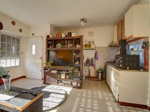 Depto Tipo Casa en Venta en Monte Castro, USD 125.000