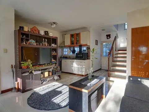 Depto Tipo Casa 3 ambientes con 1 baño