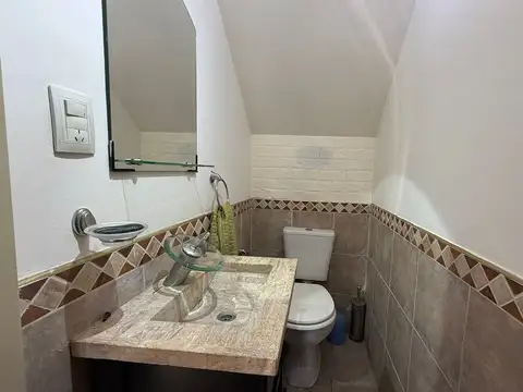 Venta PH 2 amb + altillo con patio Monte Castro