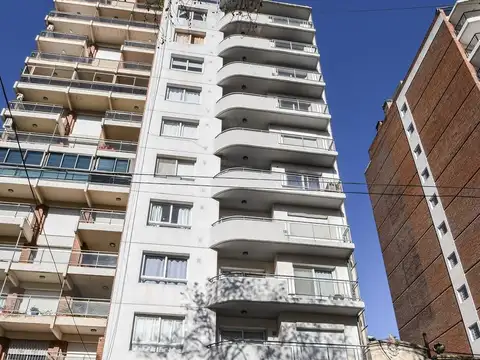 Pasaje Storni  al 700