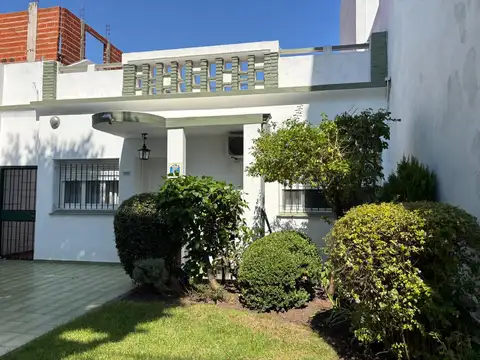 Venta lote 8,66x43 en Flores..