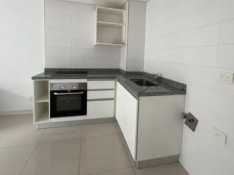 Avenida Juan Bautista Alberdi 800