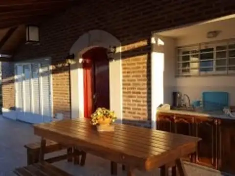 Casa Con Pileta , Pueblo Belgrano