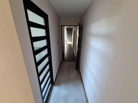 PARA ESTUDIAR O TRABAJAR, LUMINOSO, AMPLIO, CON BALCONES, EQUIPADO, A PASOS DE LA COSTANERA