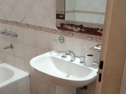 Depto Tipo Casa en Alquiler en Lomas del Millon, $ 650.000