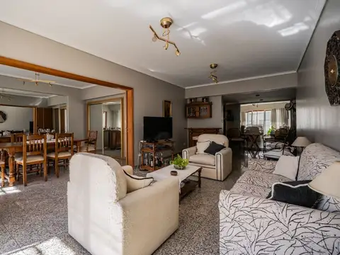 Departamento en Venta de 5 ambientes