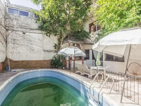 Casa 7 ambientes con 5 baños