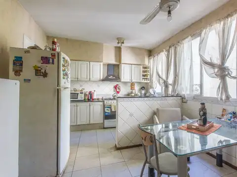 Venta casa en Belgrano/Nuñez con pileta y cochera