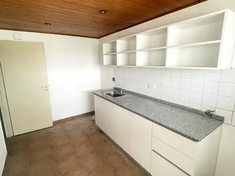 DEPTO 3 AMB CENTRICO EN V. BALLESTER C/ 2 BALCONES APTO PROF