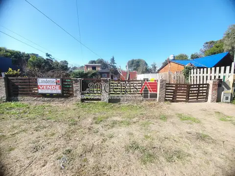 Casa 3 am. + Depto Monoambiente - Lote Propio - Dos Cuadras del mar