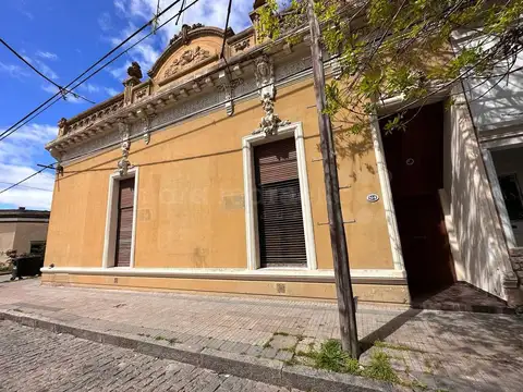 LAVALLE 100