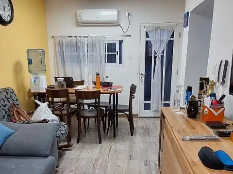 Depto Tipo Casa 2 ambientes con 1 baño