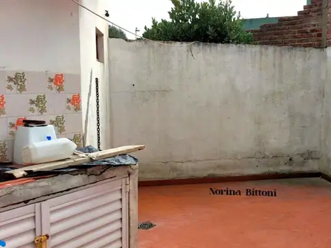 Depto Tipo Casa 4 ambientes con 1 baño