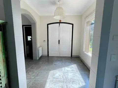 Casa en Alquiler al Este