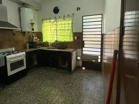 Depto Tipo Casa en Venta 60 años