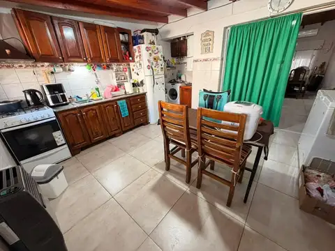 Casa 4 ambientes con 1 baño
