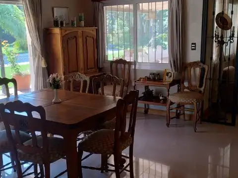 Casa en Venta de 4 dormitorios