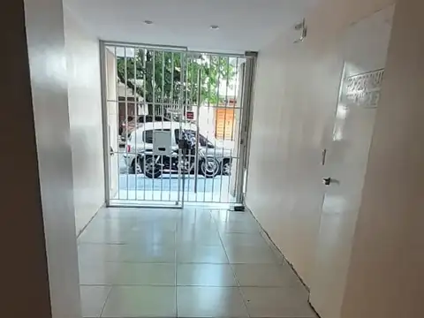 Doctor Juan Felipe Aranguren 100, Piso 4