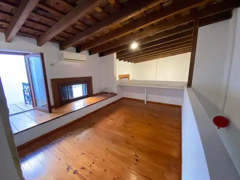 Depto Tipo Casa en Alquiler 50 años