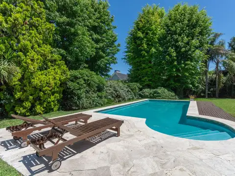 Autopista Acceso Oeste km 42 100