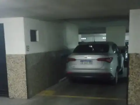Cochera amplia, zona centro