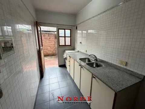 Depto Tipo Casa en Venta con 1 cocheras