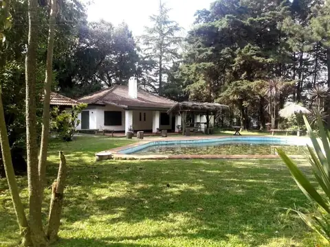 Venta Casa 4 amb con piscina en Barrio Parque Sakura, Exaltación de la Cruz-pcia de Buenos Aires