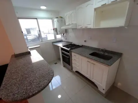 Uruguay 2802 , Piso 1