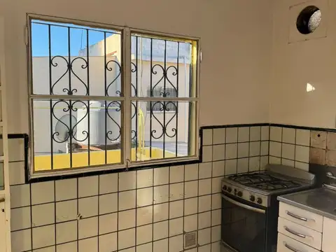 Depto Tipo Casa 3 ambientes con 1 baño