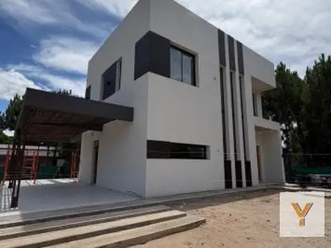 Vulcano y Avenida La Plata