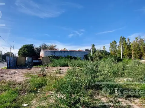 Terreno en Venta 28  mts Fondo