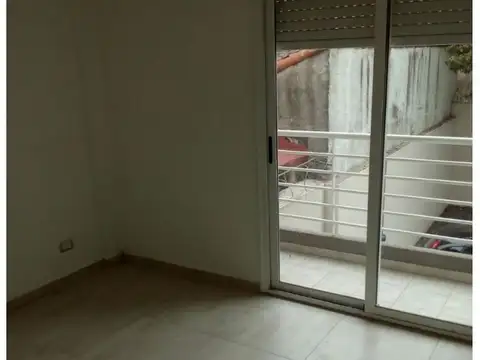 Santiago Del Estero 6838 , Piso 1