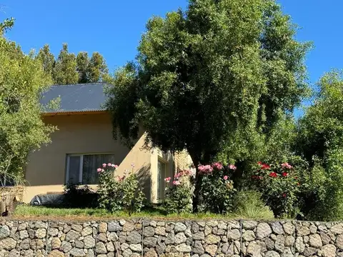 Casa en Barrio Exclusivo de San Martìn de los Andes (acepta permuta)
